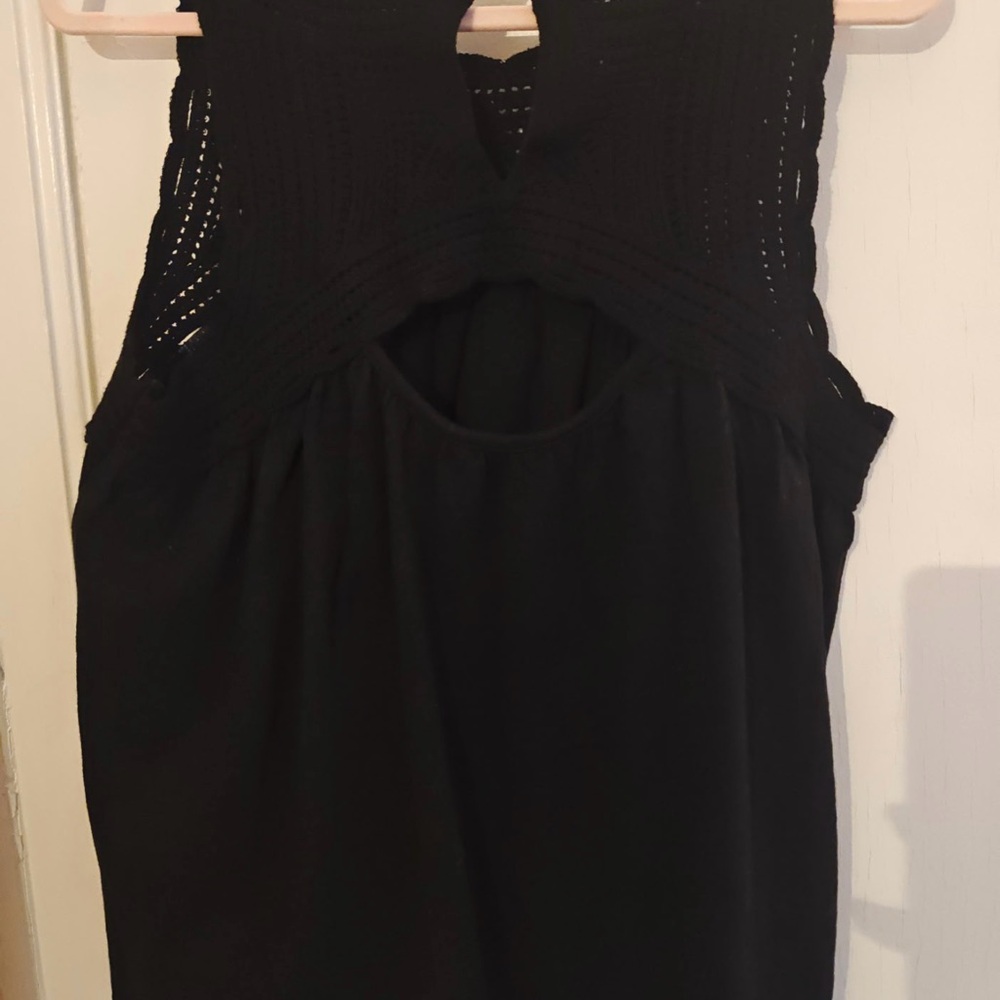 Chic Black Women's Tank Top